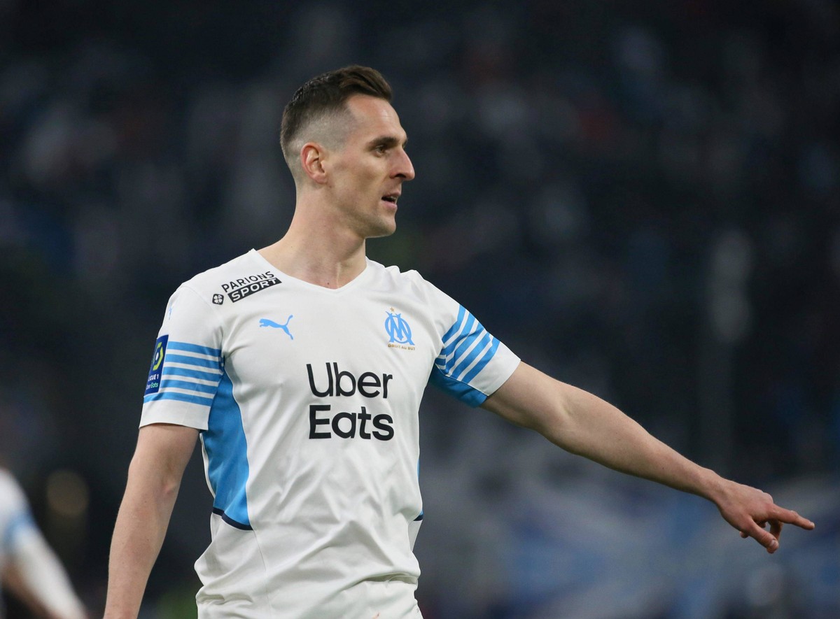 db 游戏官网-国际比赛日费耶诺德调整名单以备法国杯，防线松动环节打磨，底气十足，心理建设被强调