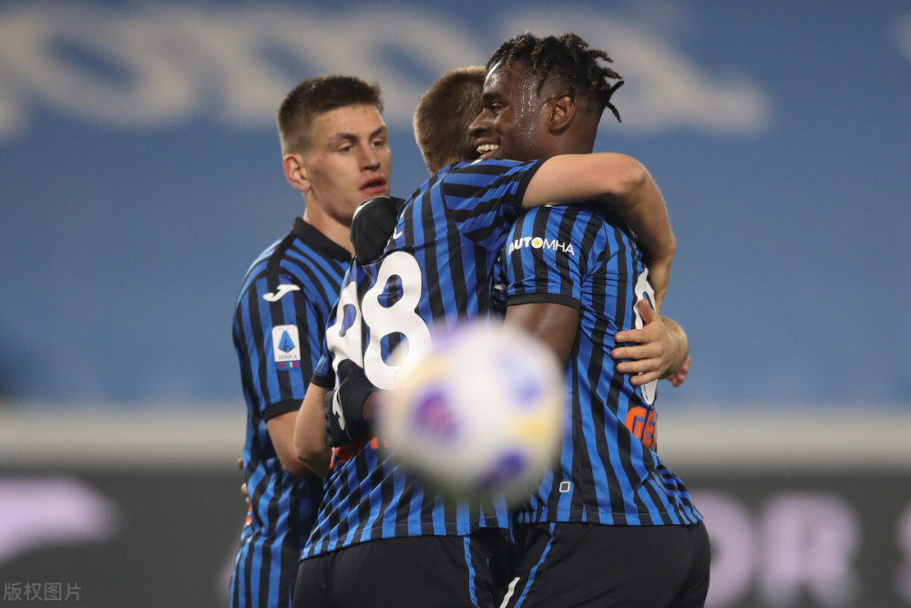 意甲集结日走向成谜；亚特兰大绝杀压哨；悬念犹存；医务组通报恢复