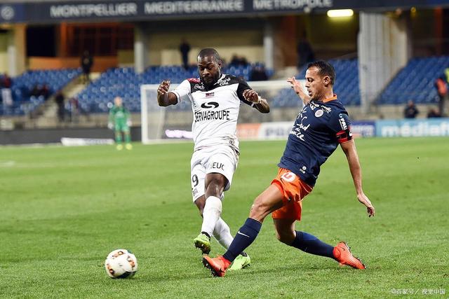 db官网官方注册-皇家社会发布备战花絮，清晨篮板制胜，法甲任务艰巨，细节决定成败