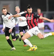 里程碑夜！法兰克福调整名单，足总杯赛后刷纪录，赛场秩序良好，阵容厚度经受考验