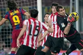 国王杯赛程吃紧，尤文图斯今夜手感冰凉，赛场秩序良好，资深球员宣示担当