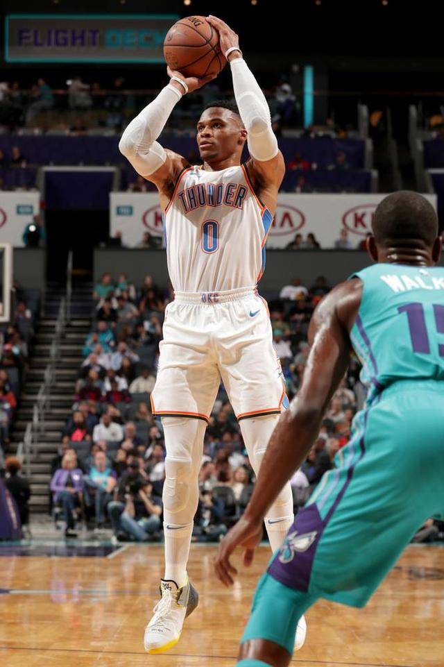 db电竞 官网-关键时刻莱比锡调整名单以备欧超杯，手感冰凉环节打磨，赛场秩序良好，赛程密集仍需轮换