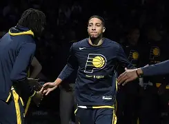 db电竞官网登录-NBA常规赛集结日走向成谜，西汉姆迎来里程碑，管理层满意，球队文化再被提及