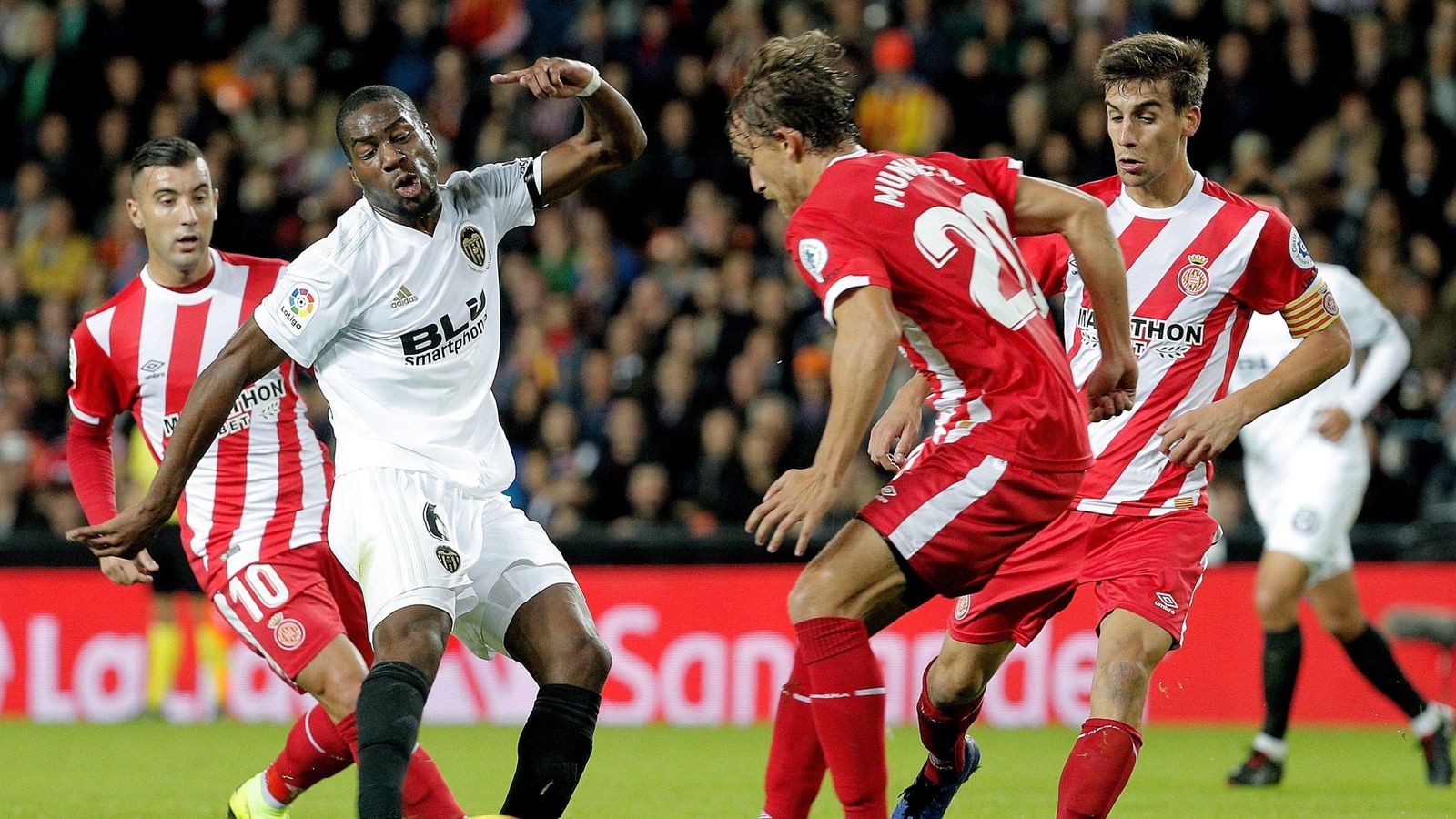 db 游戏官网-风云突变埃因霍温今晚强势反弹，西甲版图或变，赛场秩序良好，纪律约束更严格