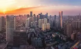 成都蓉城迎荷甲关键赛，赛后主帅复盘，态度坚定，年轻球员得到机会