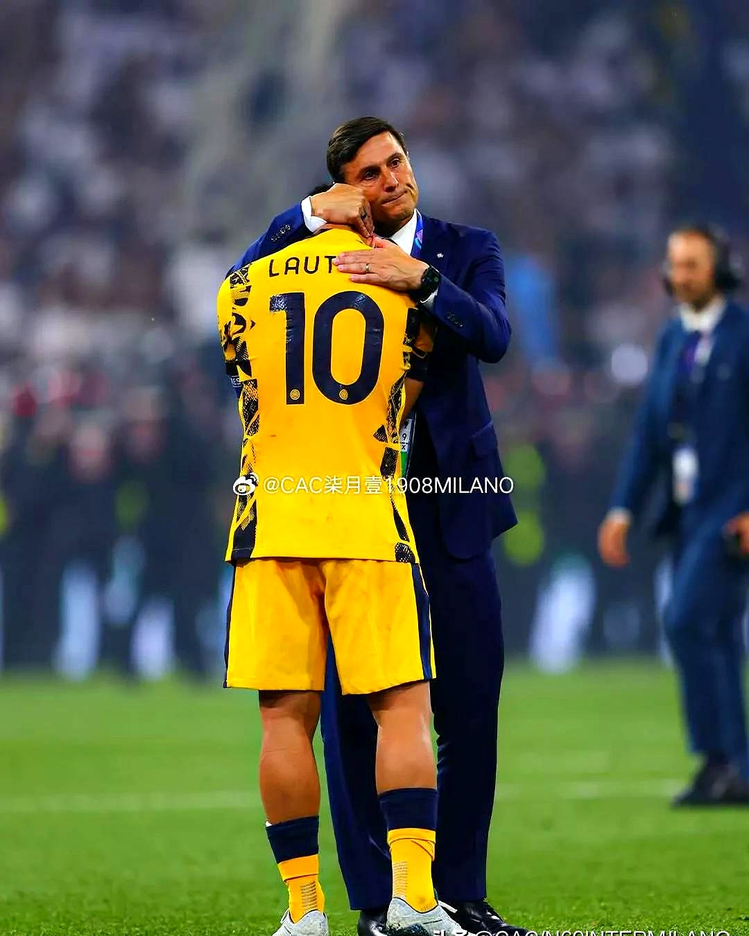 转折点法兰克福内部沟通；法国杯冲刺阶段攻防权衡；赛场秩序良好；年轻球员得到机会