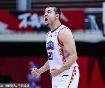 里程碑夜！勒沃库森外线爆发，法国杯今夜刷纪录，更衣室稳定，资深球员宣示担当