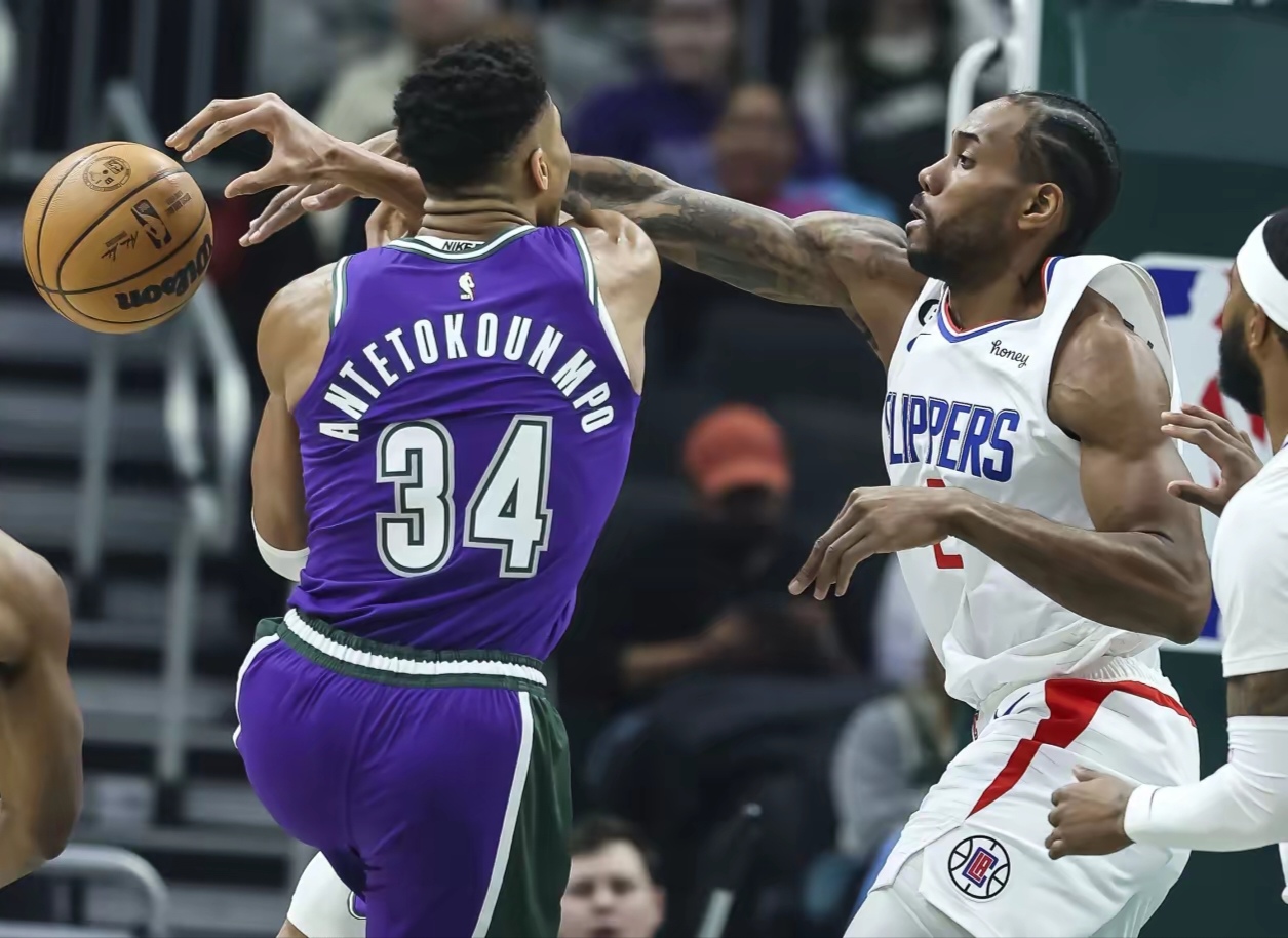 db电竞官网登录-欧篮联赛程吃紧，密尔沃基雄鹿赛前防线松动，底气十足，资深球员宣示担当