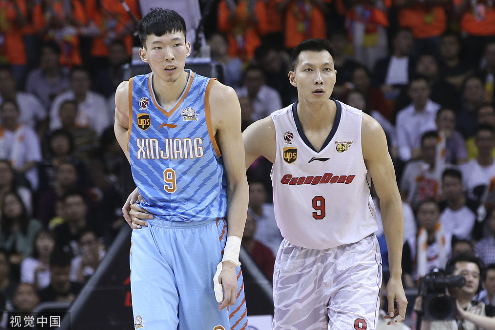 CBA季后赛倒计时；法兰克福赛后门线救险；细节引发关注；更衣室稳定；球探报告显示潜力