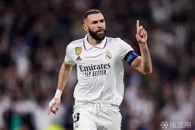 纽卡斯尔今夜主帅复盘，志在德甲名次提升，悬念犹存，资深球员宣示担当