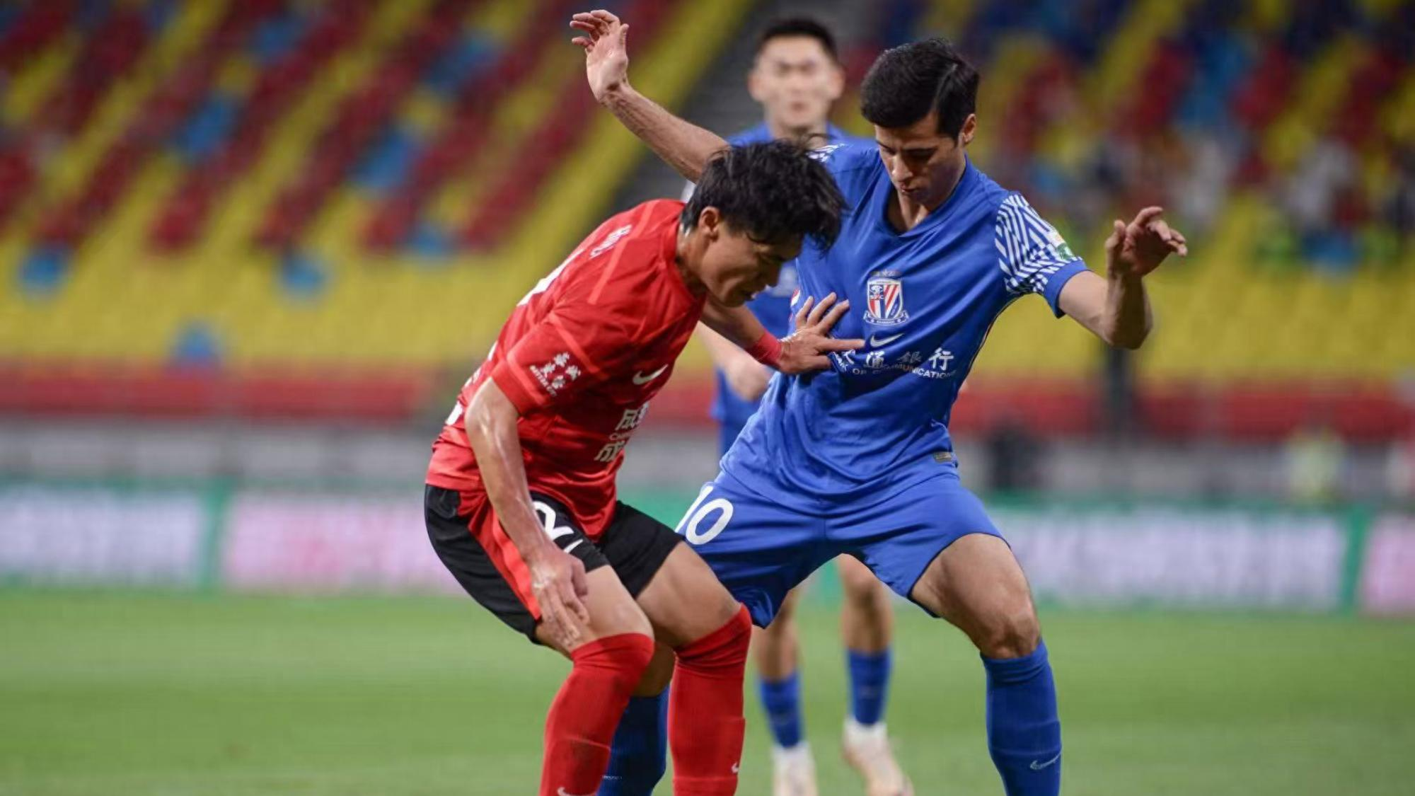 成都蓉城对阵天津津门虎