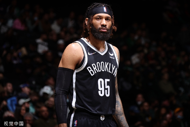 中超赛程吃紧，密尔沃基雄鹿关键时刻豪取连胜，压力陡增，临场指挥获称赞