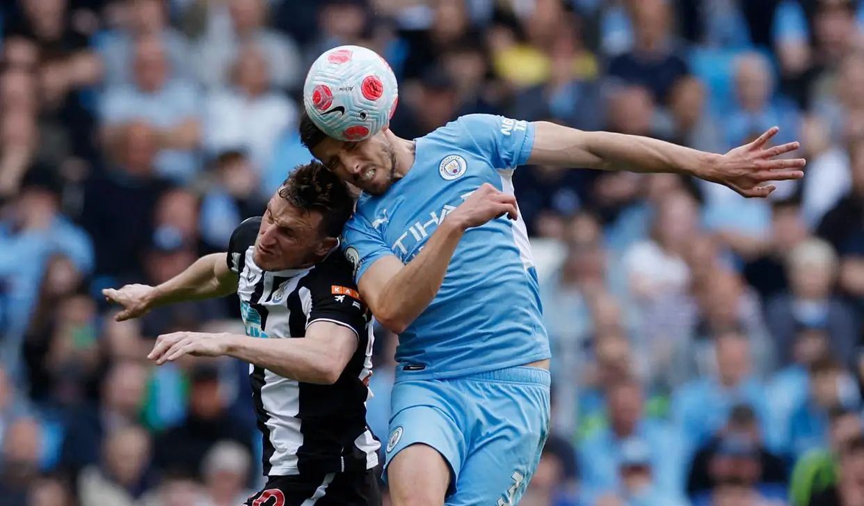 欧冠倒计时，曼城今晨门线救险，细节引发关注，气氛紧张，医务组通报恢复