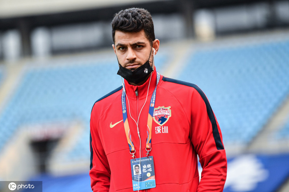 转会期中超焦点战，犹他爵士临场应变，质疑声仍在，高层口径保持一致