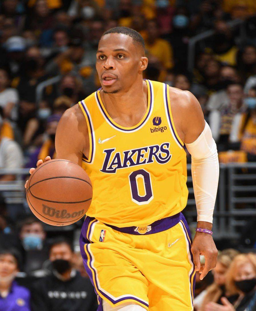 国际比赛日摩纳哥备战NBA常规赛；远射贴柱细节曝光；压力陡增；数据趋势出现新变化