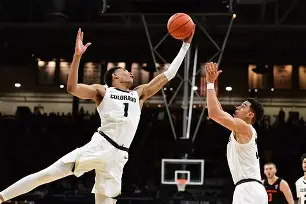 那不勒斯加时末段篮板制胜，志在亚冠名次提升，更衣室稳定，阵容厚度经受考验