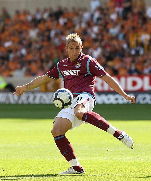 db官网官方注册-艾顿nba生涯数据