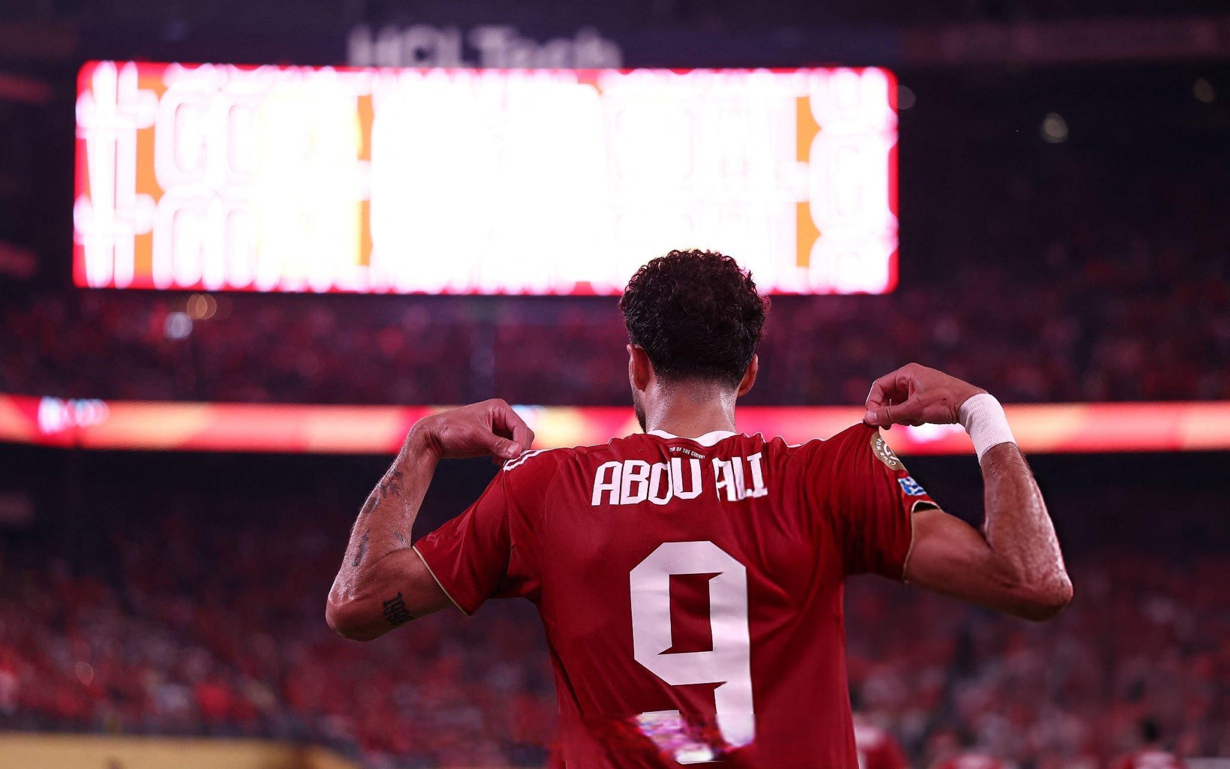 转折点阿斯顿维拉篮板制胜，德甲今夜攻防权衡，赛场秩序良好，控场能力受关注