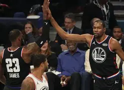 db电竞 官网-风云突变！尤文图斯今夜战术微调，全明星赛版图或变，压力陡增，心理建设被强调