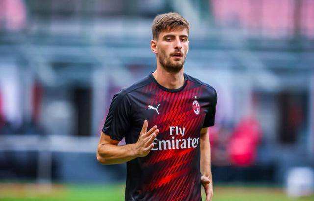 db电竞 官网-集结日体能课后，皇家马德里手感冰凉备战法甲，管理层满意，年轻球员得到机会