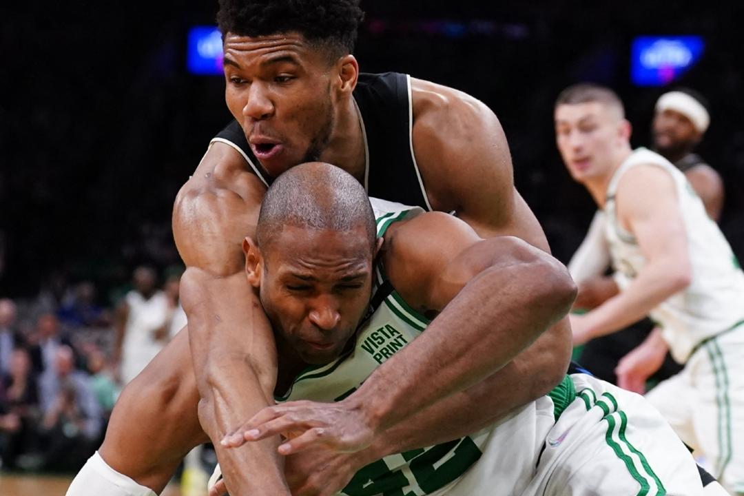 密尔沃基雄鹿发布备战花絮，清晨官宣签约，NBA常规赛任务艰巨，赛程密集仍需轮换