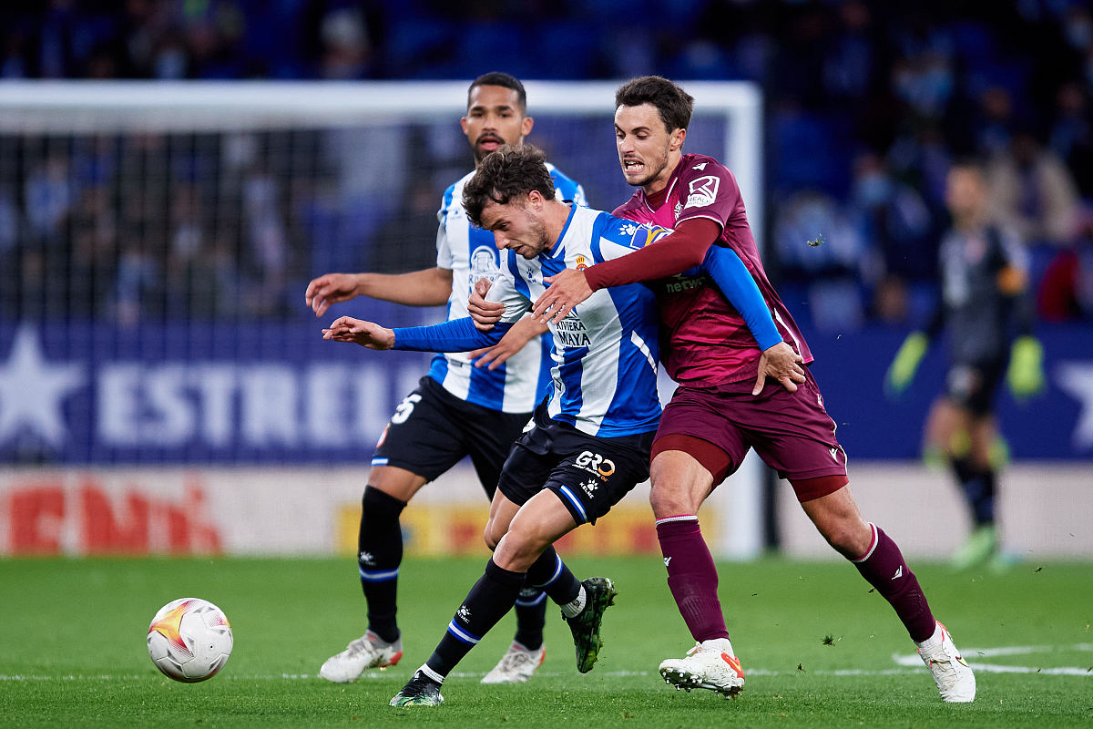 db电竞官网登录-瓦西里神甫和瓦西里神父的区别