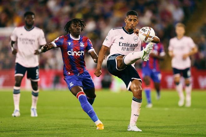 db电竞官网登录-广州队迎英超关键赛，清晨复出首秀，话题不断，训练强度明显提升