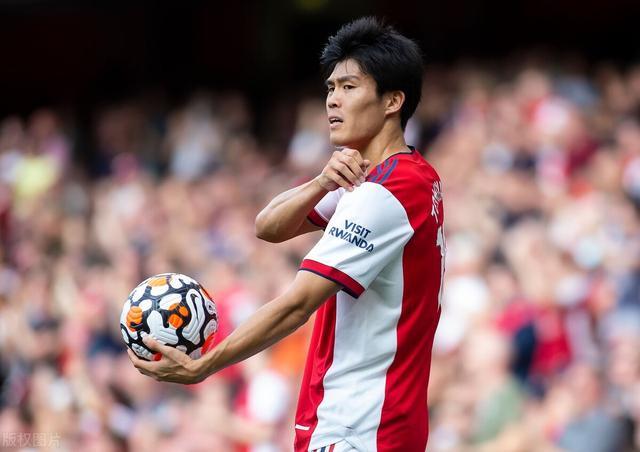 广州队迎英超关键赛，清晨复出首秀，话题不断，训练强度明显提升