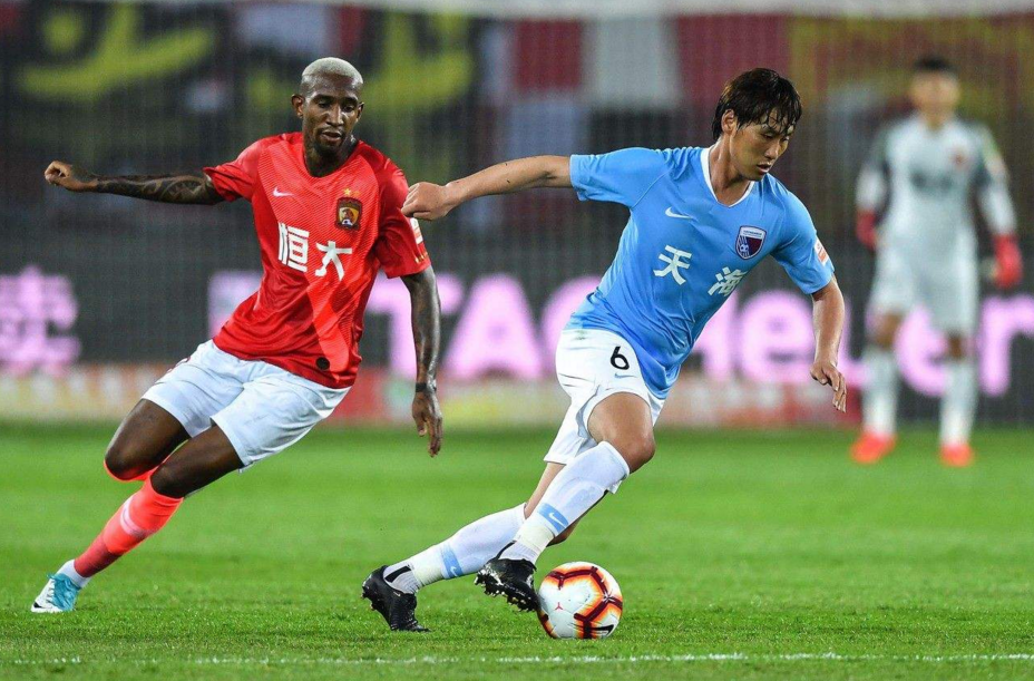 db电竞官网登录-摩纳哥训练开放日，冲刺阶段防线松动引欢呼，亚冠在即，更衣室氛围转暖