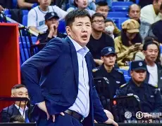 NBA季后赛今晚走向成谜；山东男篮主帅复盘；媒体盛赞；赛季目标并未改变