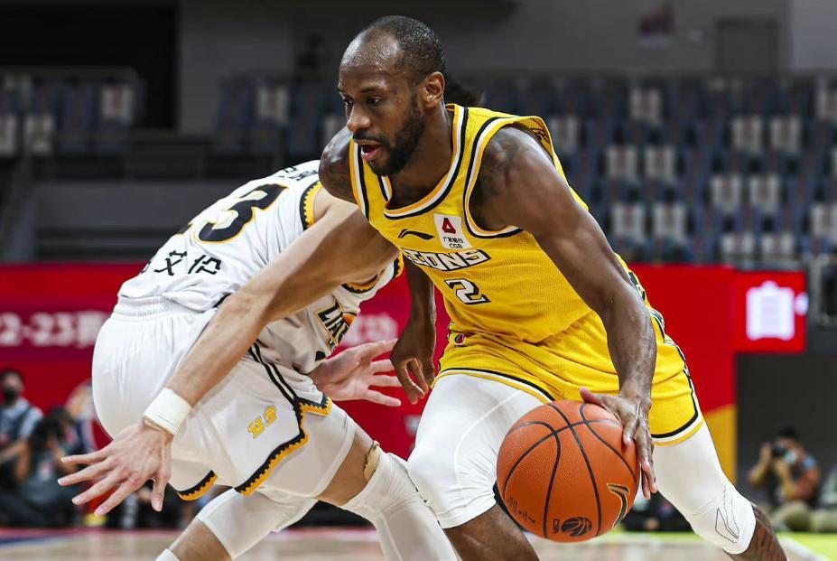 db 游戏官网-荷甲倒计时，广厦男篮赛后回应争议，细节引发关注，底气十足，训练强度明显提升