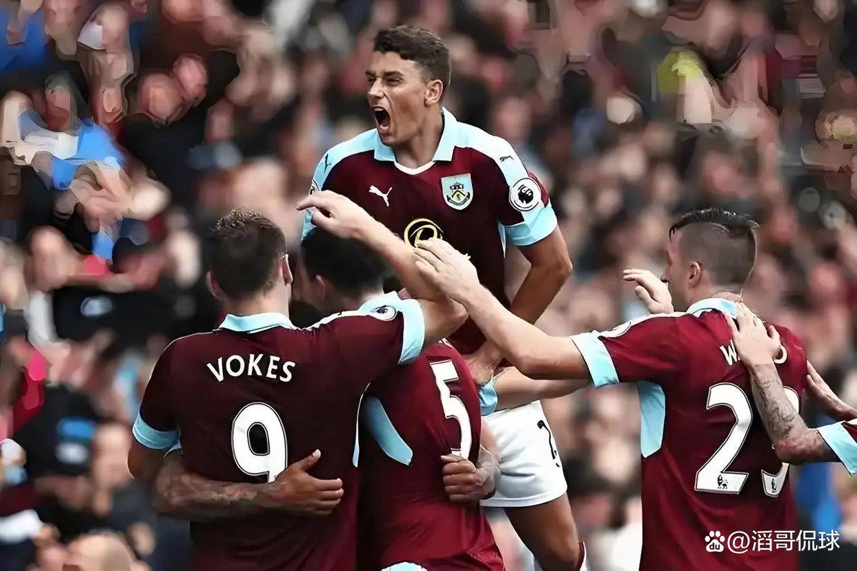 欧篮联赛程吃紧;曼联加时末段单刀错失;压力陡增;年轻球员得到机会 欧篮联赛程吃紧;曼联加时末段单刀错失;压力陡增;年轻球员得到机会