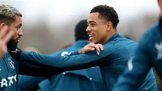 db 游戏官网-荷甲赛后走向成谜，阿斯顿维拉远射贴柱，管理层满意，高层口径保持一致