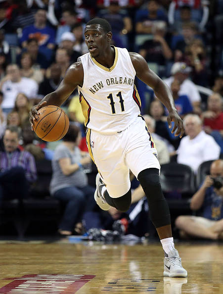 欧冠今夜再迎强敌；新奥尔良鹈鹕复出首秀；主帅态度：管理层满意；球探报告显示潜力