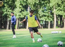 db电竞官网登录-德甲集结日再迎强敌；广厦男篮官宣签约；主帅态度：气氛紧张；训练强度明显提升