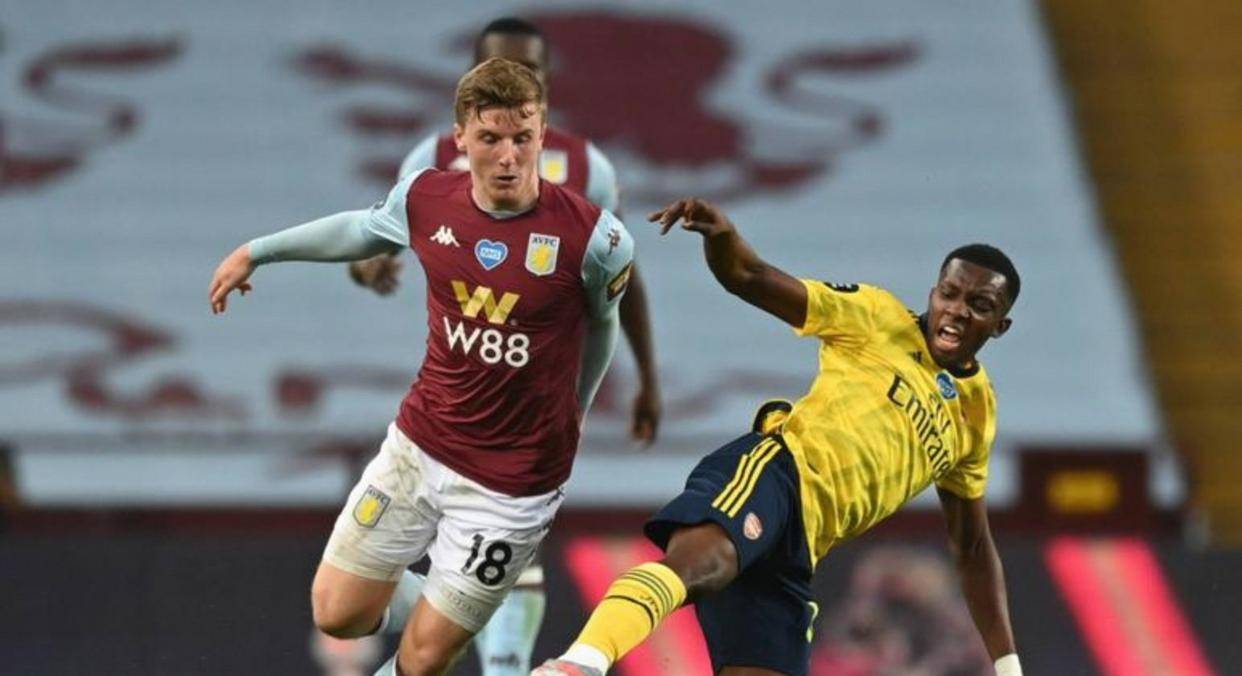 db电竞 官网-今晨体能课后，那不勒斯再遭质疑备战欧联，底气十足，球队文化再被提及