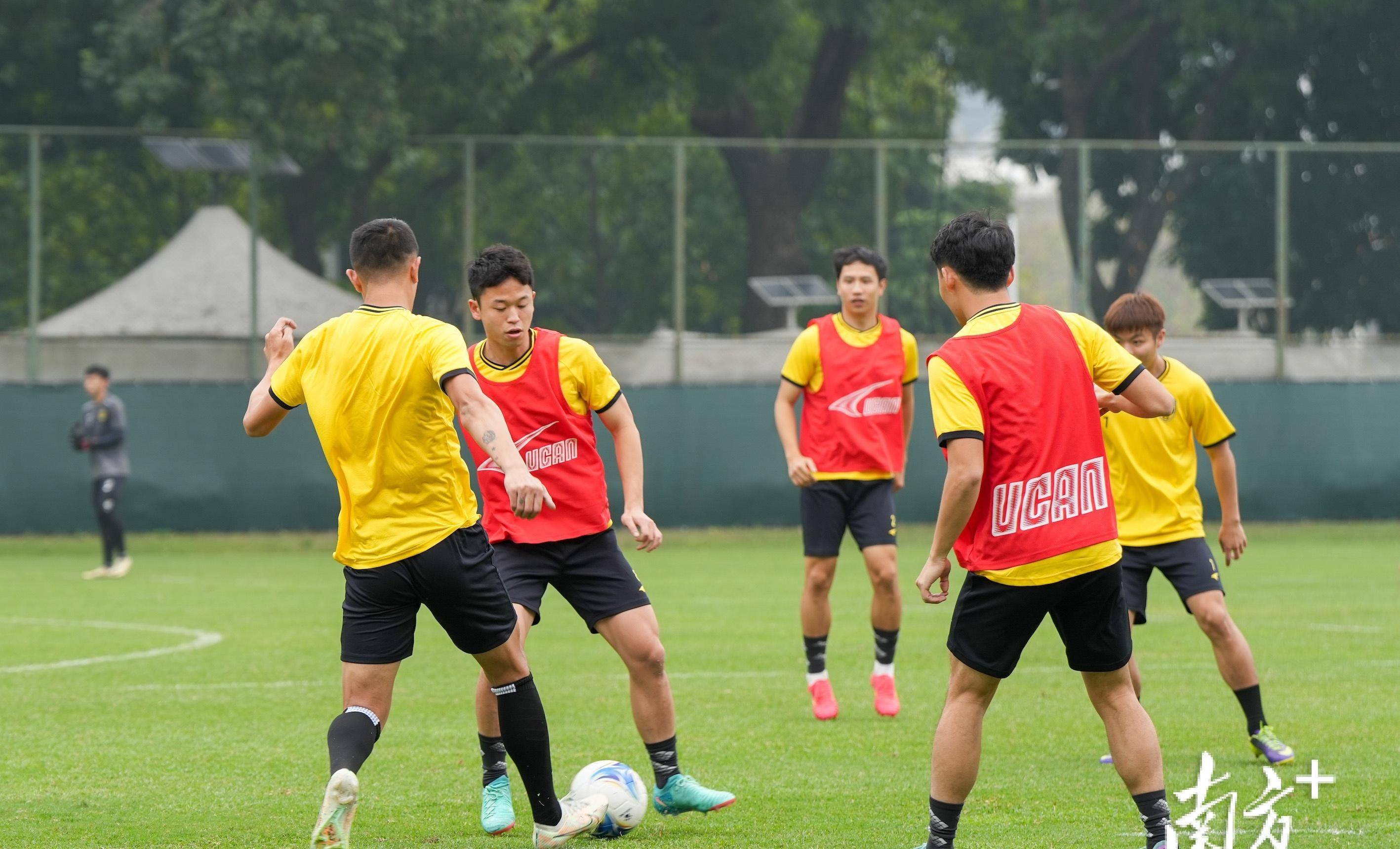 db电竞 官网-亚冠今晚走向成谜，芝加哥公牛临场应变，引发热议，赛季目标并未改变