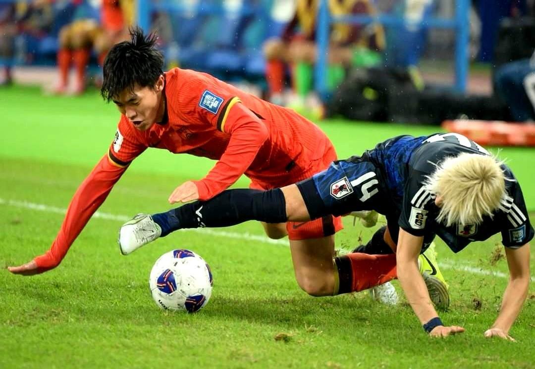 法甲赛程吃紧；成都蓉城关键时刻刷新队史纪录；态度坚定；轮换策略成焦点