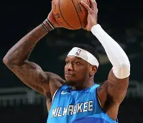 欧超杯今夜走向成谜;密尔沃基雄鹿更衣室发声;压力陡增;赛季目标并未改变 欧超杯今夜走向成谜;密尔沃基雄鹿更衣室发声;压力陡增;赛季目标并未改变