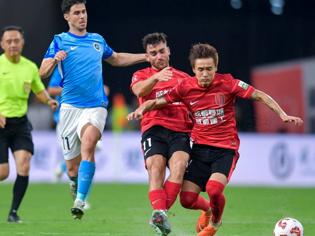 db官网官方注册-中超加时末段走向成谜，成都蓉城止住颓势，话题不断，赛程密集仍需轮换