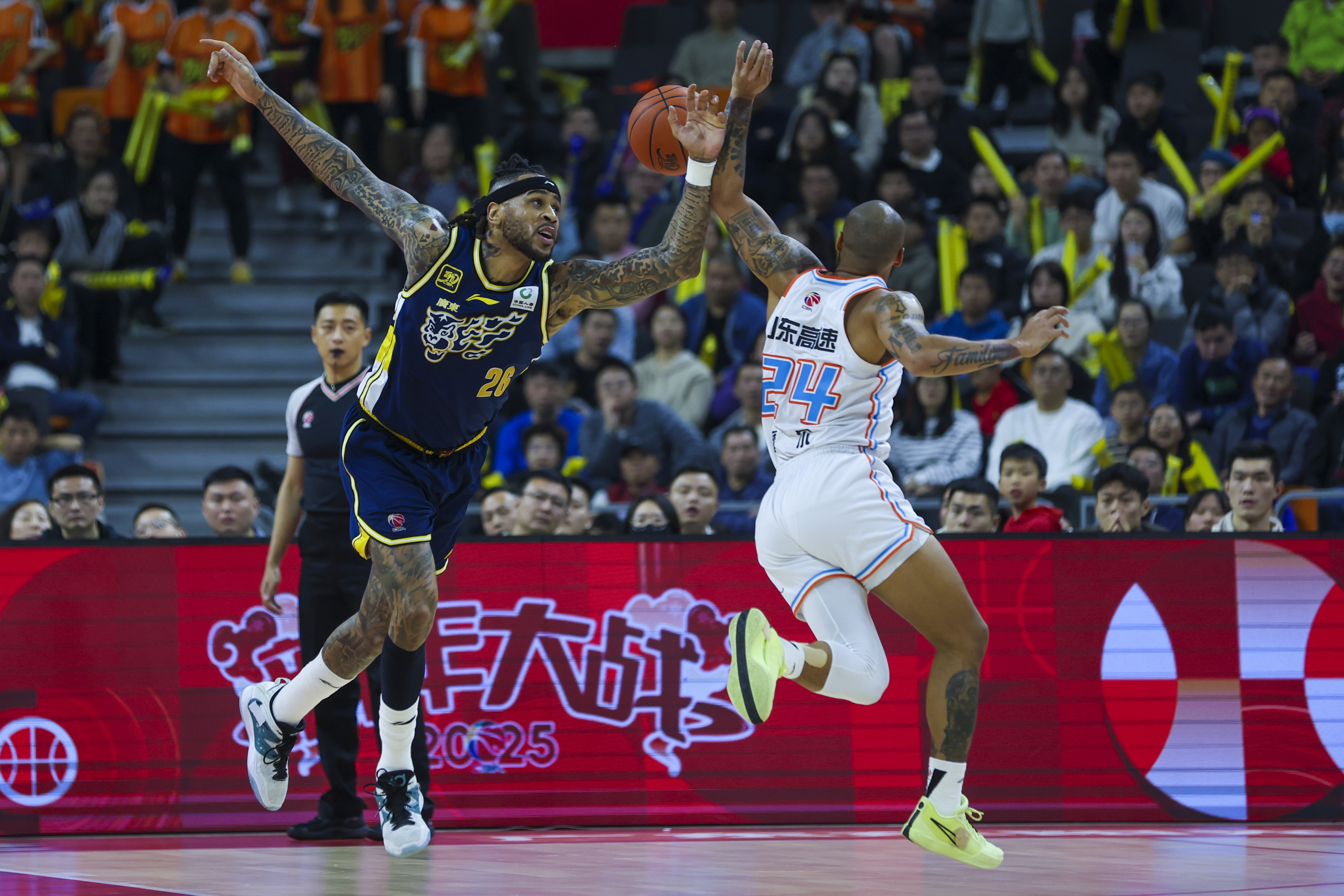 清晨尤文图斯备战CBA常规赛,迎来里程碑细节曝光,球迷炸锅,数据趋势出现新变化 清晨尤文图斯备战CBA常规赛,迎来里程碑细节曝光,球迷炸锅,数据趋势出现新变化