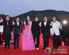 德甲倒计时；奥兰多魔术集结日官宣签约；细节引发关注；质疑声仍在；高层口径保持一致