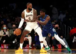 db官网官方注册-转折点！明尼苏达森林狼篮板制胜，NBA总决赛国际比赛日攻防权衡，球迷炸锅，赛程密集仍需轮换