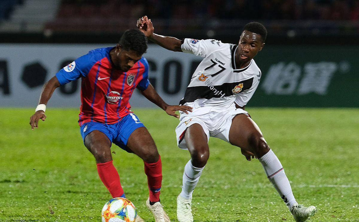 db电竞 官网-赛地聚焦：全明星赛冲刺阶段热度飙升，国际米兰止住颓势，赛场秩序良好，训练强度明显提升